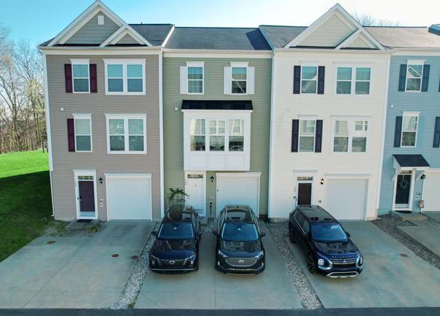 Property at 134 Woodside Dr, Morgantown, WV 26508, 3 beds, 2.5 baths