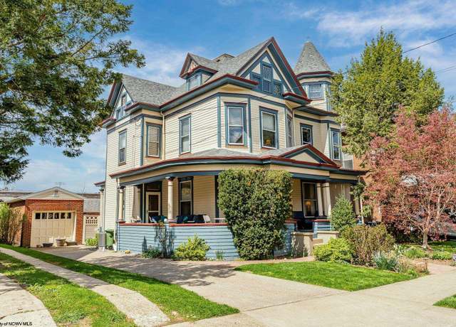 Property at 228 Grand St, Morgantown, WV 26501, 6 beds, 2 baths