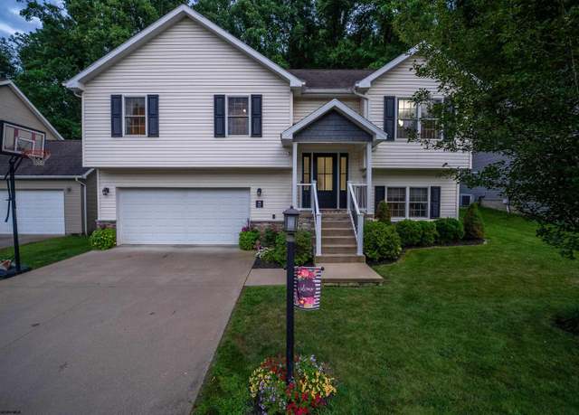Property at 106 Ruidosa Ln, Morgantown, WV 26508, 3 beds, 3 baths