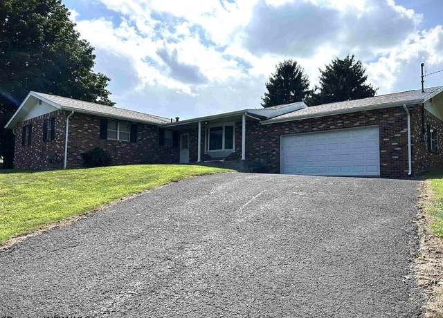 Property at 2314 Circle Dr, Morgantown, WV 26505, 4 beds, 2 baths
