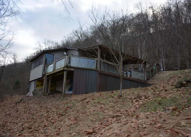Property at 991 Winchester Rd, Elizabeth, WV 26143, 1 bed, 1.5 baths