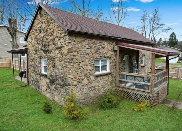 Property at 702 Buffalo Crk, Barrackville, WV 26559, 2 beds, 1 bath