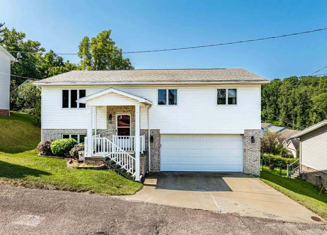 Property at 782 Briarwood St, Morgantown, WV 26505, 4 beds, 2.5 baths