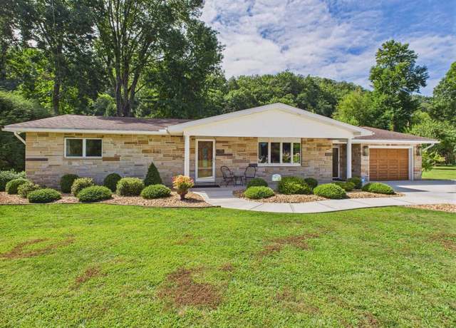 Property at 225 Sylvester Dr, Elkins, WV 26241, 3 beds, 2.5 baths