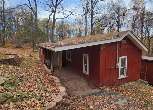 Property at 675 N Bunner Rdg, Fairmont, WV 26554, 2 beds, 1 bath