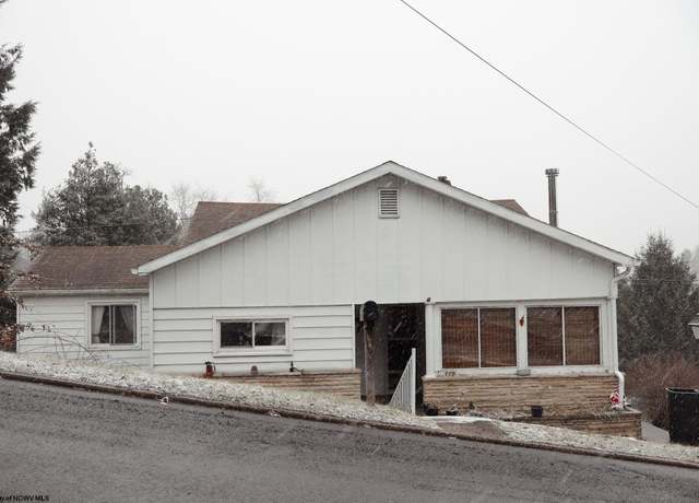 Property at 115 Hartman St, Kingwood, WV 26537, 2 beds, 1 bath