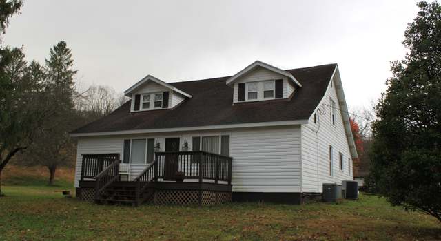 Photo of 946 Meadow Frk, Camden On Gauley, WV 26208