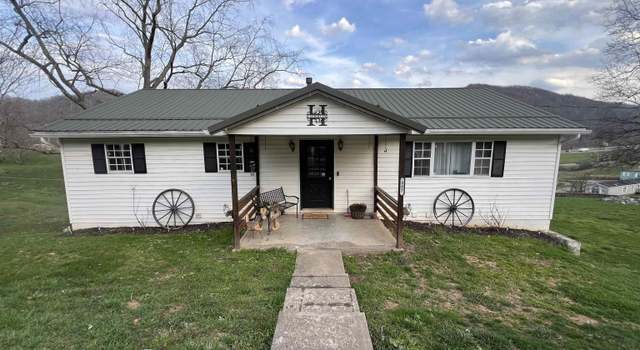 Photo of 307 Seventh Ave, Burnsville, WV 26335