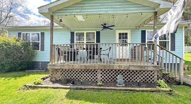 Photo of 105 Railroad, West Union, WV 26456