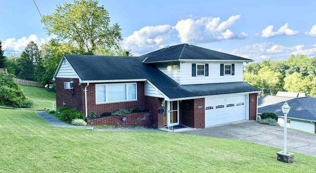 Photo of 22 March Dr, Fairmont, WV 26554
