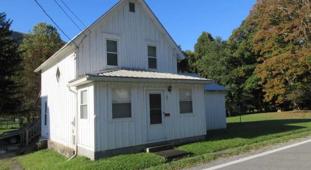 Photo of 492 Main St, Hendricks, WV 26271