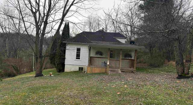 Photo of 2 Lynch St, Reynoldsville, WV 26422