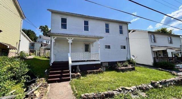 Photo of 587 Walnut St, Monongah, WV 26554