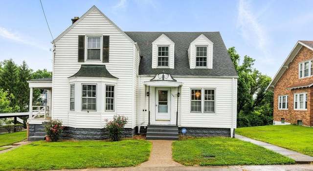 Photo of 158 Columbia St, West Union, WV 26456