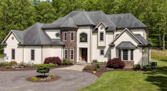 Photo of 40 Briarwood Dr, Elkins, WV 26241