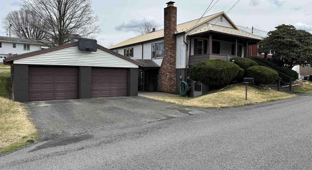 Photo of 105 Marshall St, Kingwood, WV 26537