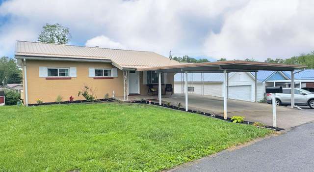 Photo of 1601 Green Gables Rd, Fairmont, WV 26554