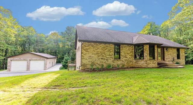 Photo of 395 Hazelwood Dr, Bruceton Mills, WV 26525