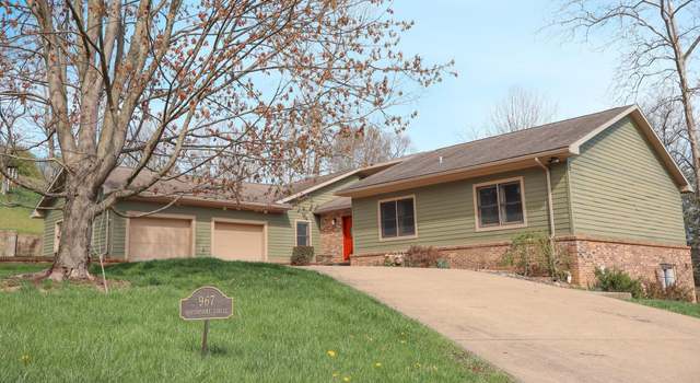 Photo of 967 Southpointe Cir, Morgantown, WV 26501