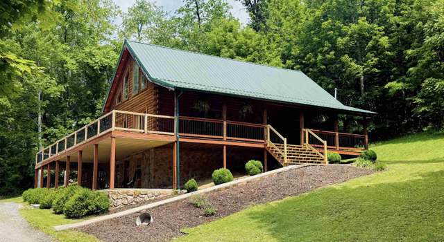 Photo of 267 Kendall Dr, Grafton, WV 26354