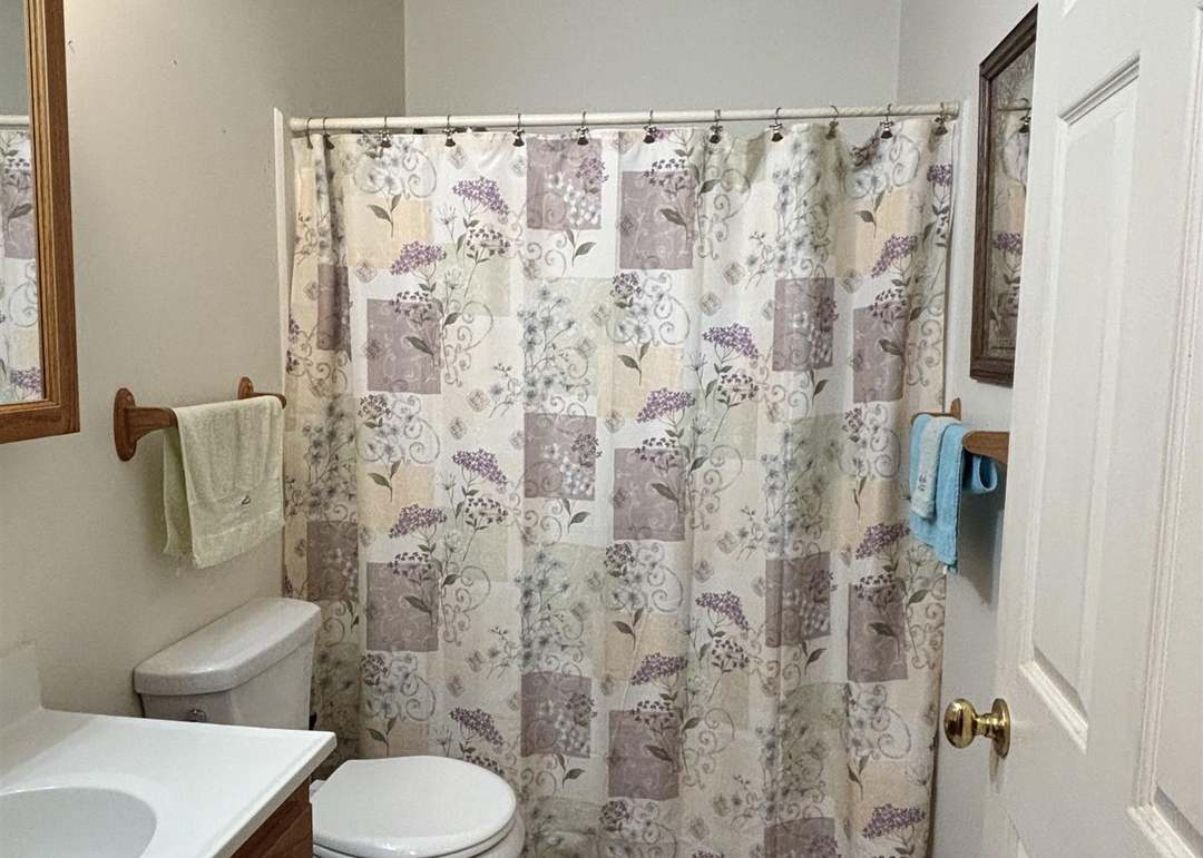 640 Elliott Ave, Belington, WV 26250