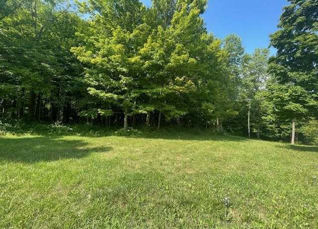 Property at 2755 Honeysuckle Ln, Richmond, IN 47374