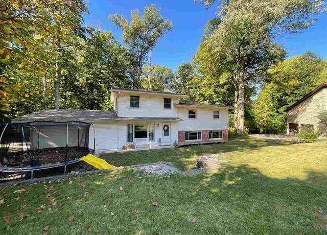Property at 3516 Woods Dr, Richmond, IN 47374, 4 beds, 2.5 baths