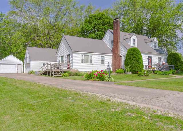 Property at 1543 S County Road 950 East, New Castle, IN 47362, 3 beds, 2.5 baths