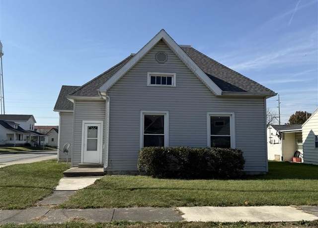 Property at 422 E Water St, Portland, IN 47371, 2 beds, 1.5 baths