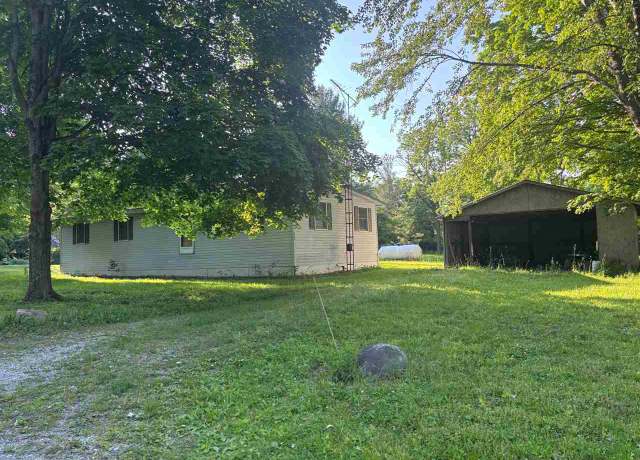 Property at 4768 King Rd, Richmond, IN 47374, 2 beds, 1.5 baths