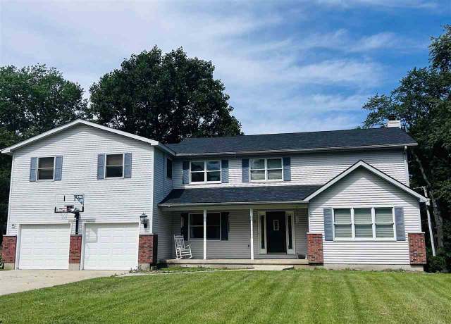 Property at 223 N Courtney Dr, Connersville, IN 47331, 5 beds, 3.5 baths