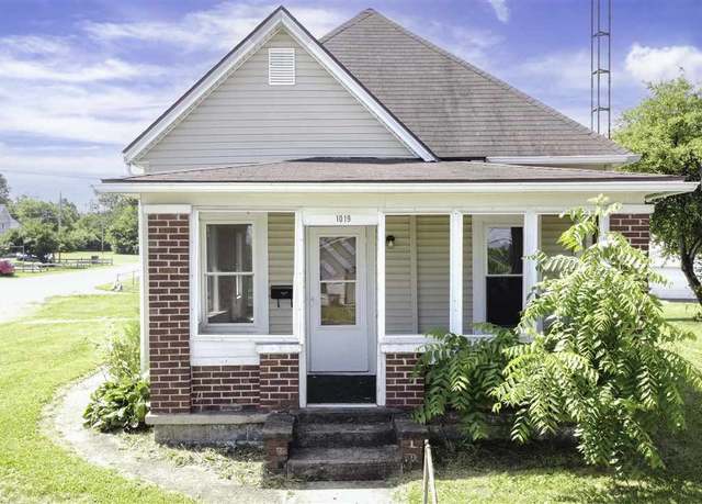 Property at 1019 Parry St, Richmond, IN 47374, 3 beds, 1 bath