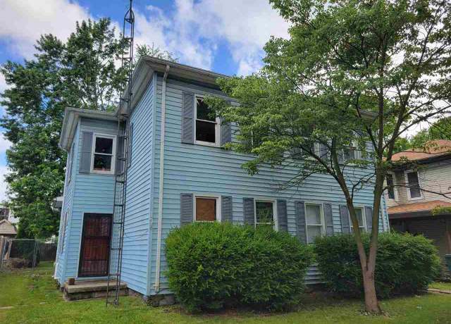 Property at 106 N 16th St, Richmond, IN 47374, 3 beds, 1 bath