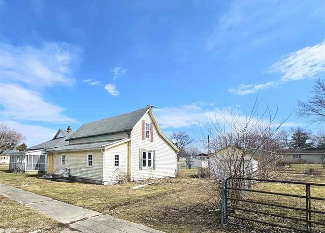 Property at 132 Pennsylvania St, Shirley, IN 47362, 2 beds, 1 bath