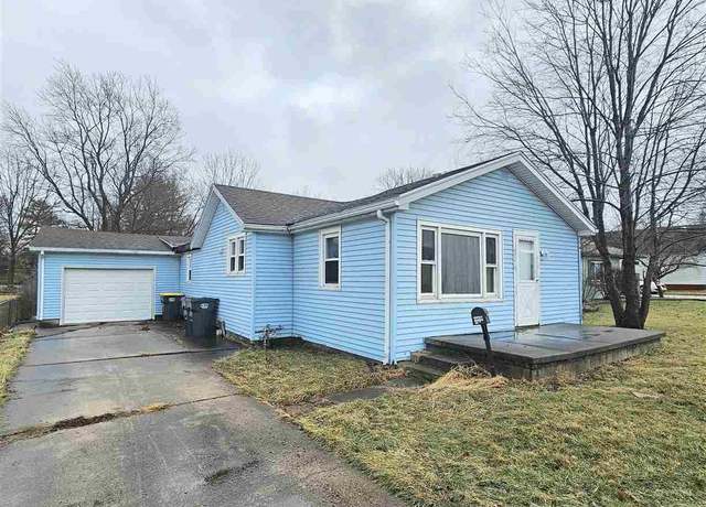 Property at 2334 Poplar St, Anderson, IN 46012, 3 beds, 1 bath