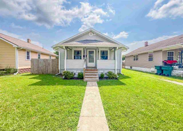 Property at 2006 S Beacon St, Muncie, IN 47302, 2 beds, 1 bath