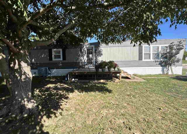 Property at 78 S Amanda Dr, Winchester, IN 47394, 2 beds, 1 bath