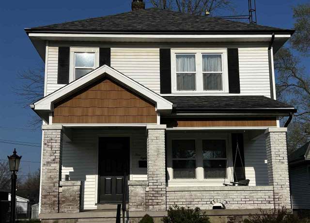 Property at 518 S 15th St, Richmond, IN 47374, 3 beds, 1.5 baths