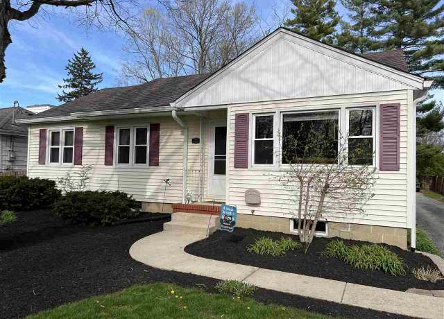 Property at 327 S Henley Rd, Richmond, IN 47374, 3 beds, 2 baths