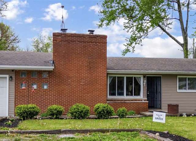 Property at 1207 E Main St, Centerville, IN 47330, 4 beds, 1 bath