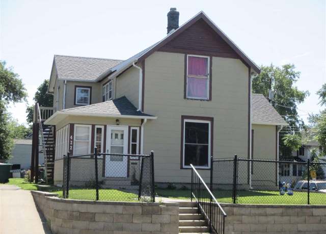 Property at 422 S 18th St, New Castle, IN 47362, 5 beds, 1 bath