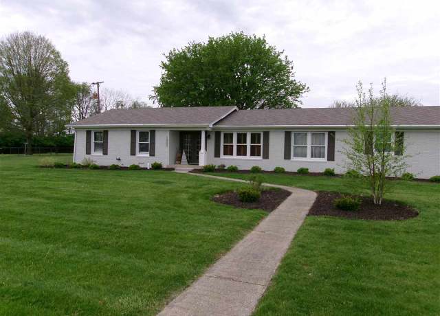 Property at 1005 E Delaware St, Cambridge City, IN 47327, 3 beds, 2.5 baths