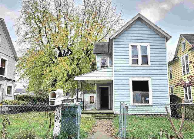 Property at 431 Randolph St, Richmond, IN 47374, 3 beds, 1.5 baths