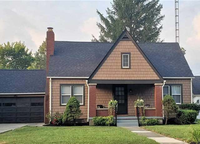 Property at 2009 S E St, Richmond, IN 47374, 3 beds, 2.5 baths