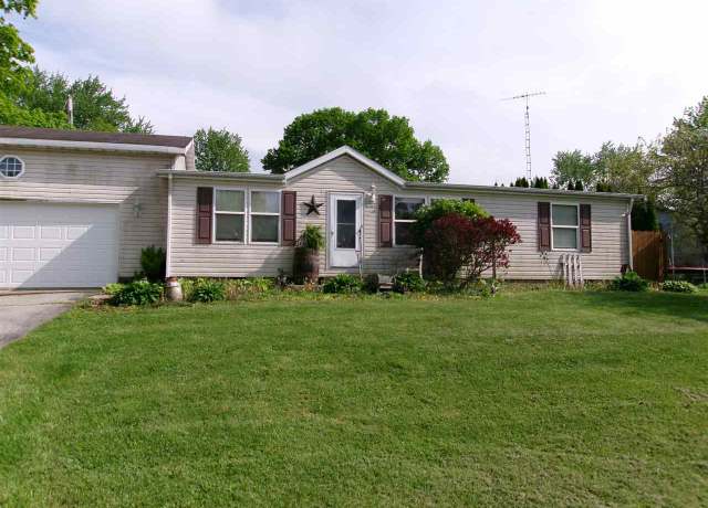 Property at 1203 Fairacres Rd, Richmond, IN 47374, 3 beds, 2 baths