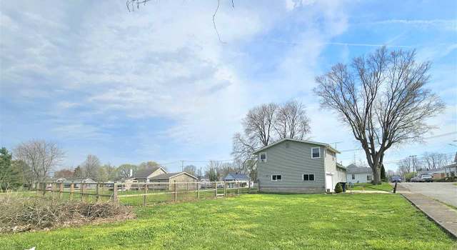 Photo of 206 Cherry St, Dunrieth, IN 47337