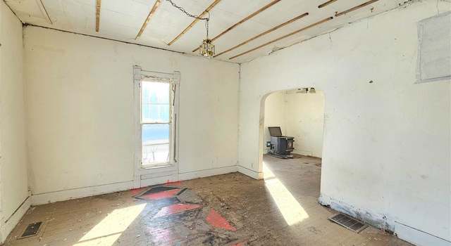 Photo of 129 E Washington St, Dunkirk, IN 47336