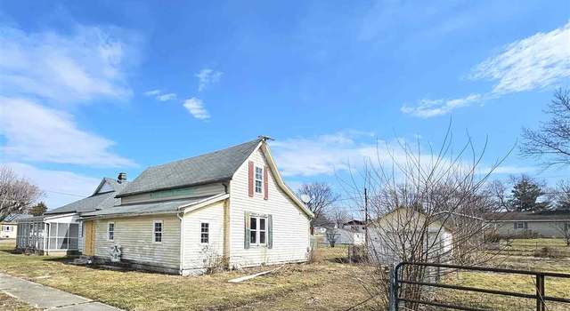 Photo of 132 Pennsylvania St, Shirley, IN 47362