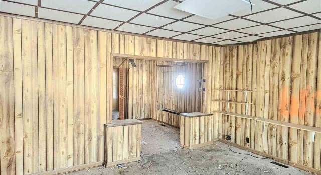 Photo of 143 E School St, Anderson, IN 46012
