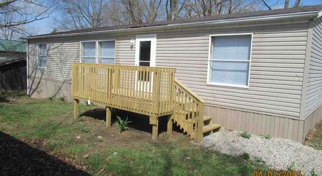 Photo of 402 Columbia St, Centerville, IN 47330